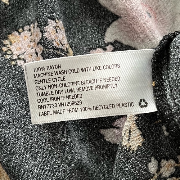 Knox Rose Floral Black Pink Buttoned Blouse Size L - Picture 4 of 14